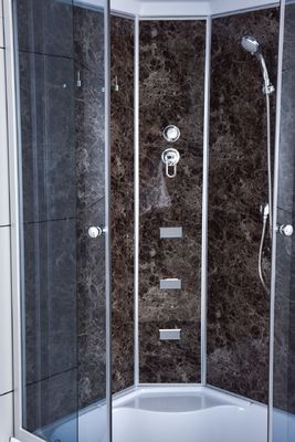 محفظه حمام درب کشویی 35''X35''X85'' شیشه ای مقاوم